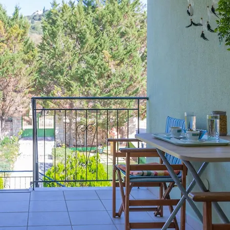 Vista Studios&apartments * Svoronata