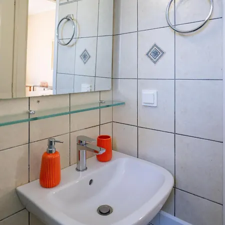 Vista Studios&apartments Svoronata