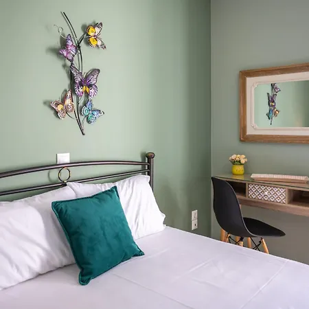 Vista Studios&apartments * Svoronata