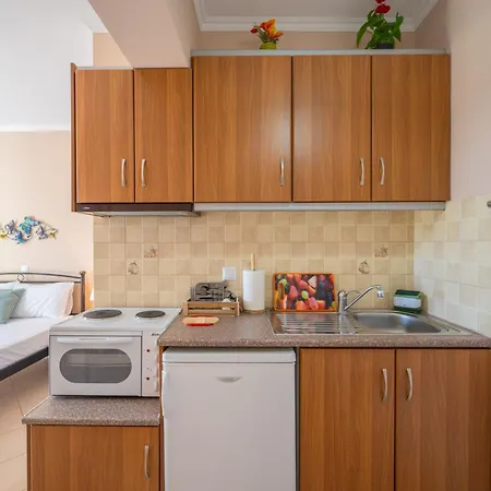 Vista Studios&apartments Svoronata